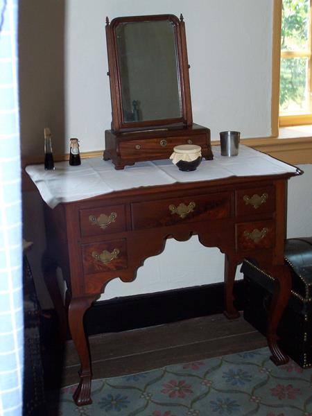 Image of Mirror and Dressing Table (reproduction)